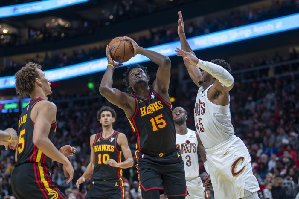 更展现了泰 更展现了泰