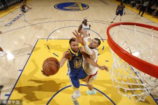 的四线赛事 的四线赛事