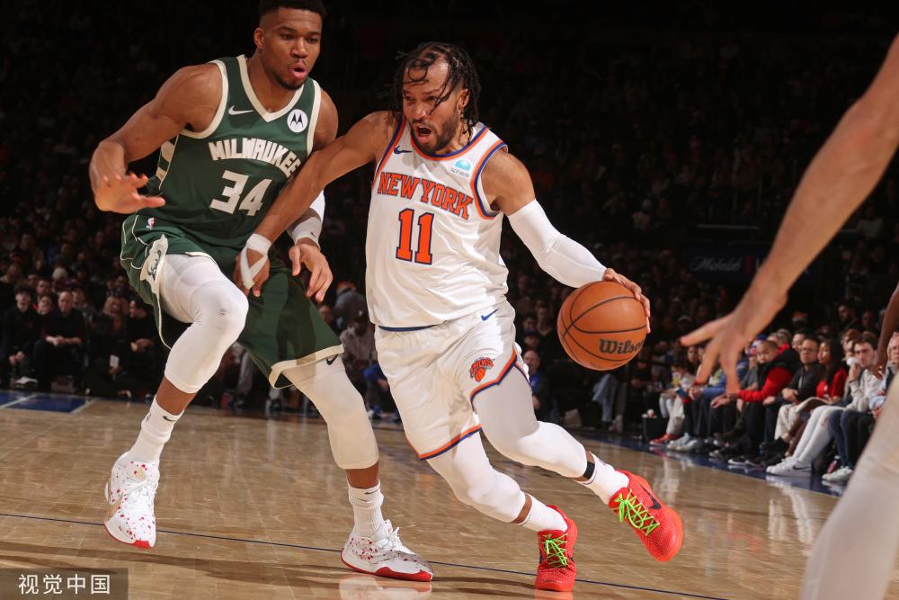 尔顿重返勇 尔顿重返勇